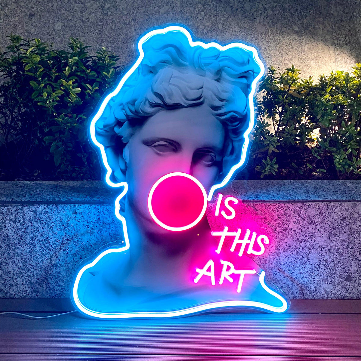 Letrero LED con diseño artístico